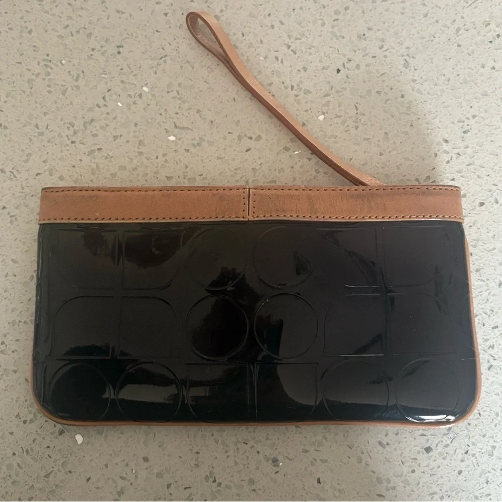 Kate Spade Noel Embossed Patent Wristlet – Navy Patent & Tan Leather Vintage KS
